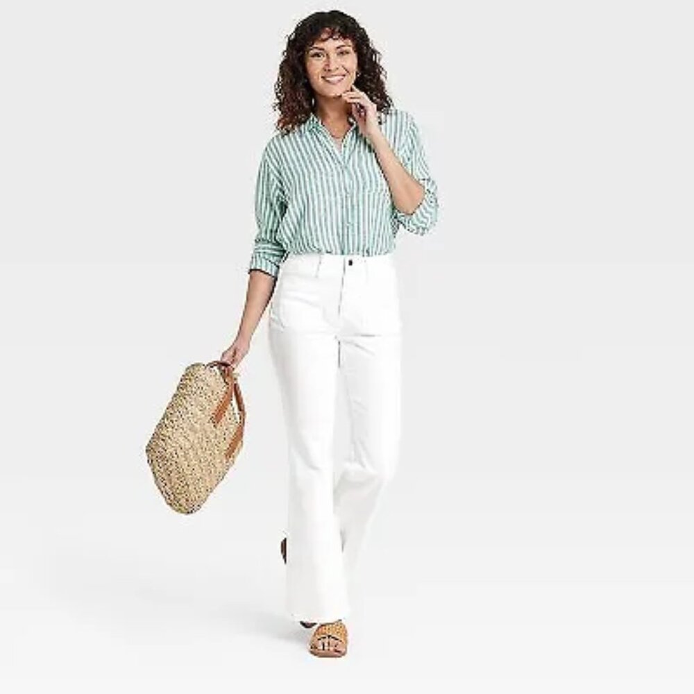 NWT UNIVERSAL THREADS WHITE JEANS SIZE 4S
